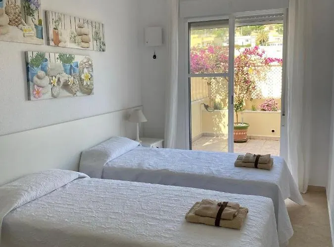 - 2 Bedroom 2 Bathroom Townhouse - Residencial Cala Manzanera Кальпе
